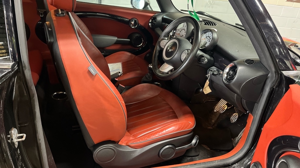 Used MINI Hatch 2010 for sale - 77931749: Photo 9