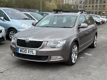 Used Skoda Superb 2010 for sale - 77432657: Photo
