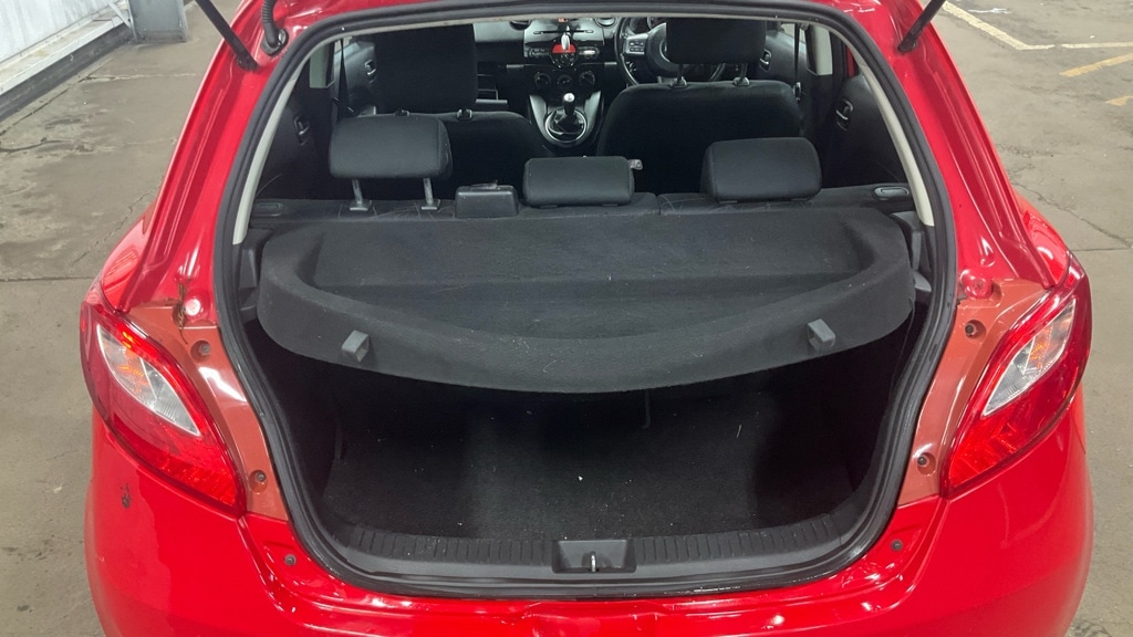 Used Mazda Mazda2 2013 for sale - 77931673: Photo 9