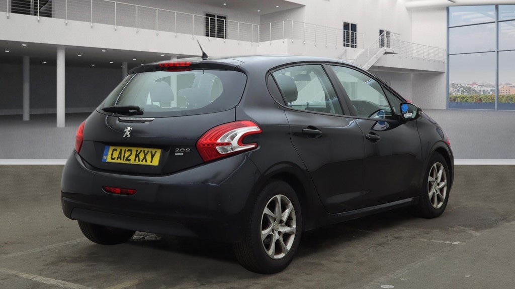 Used Peugeot 208 2012 for sale - 77664950: Photo 4