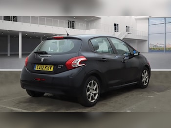 Used Peugeot 208 2012 for sale - 77664950: Photo