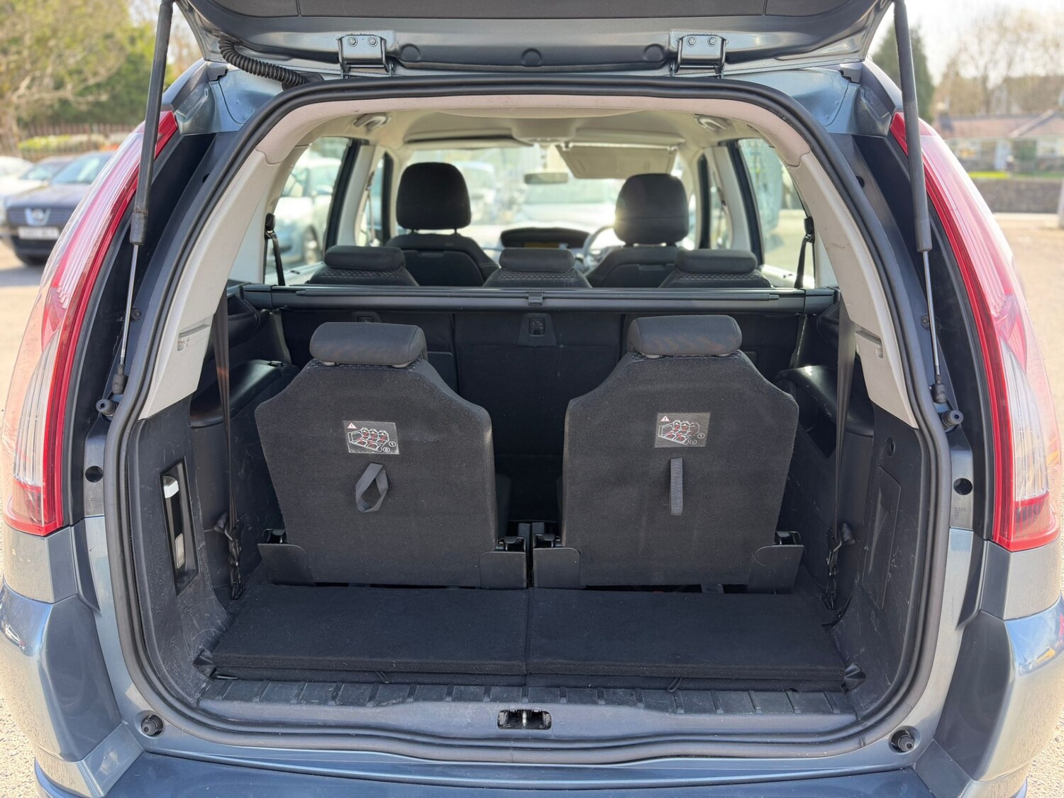 Used Citroen Grand C4 Picasso 2010 for sale - 78001066: Photo 11