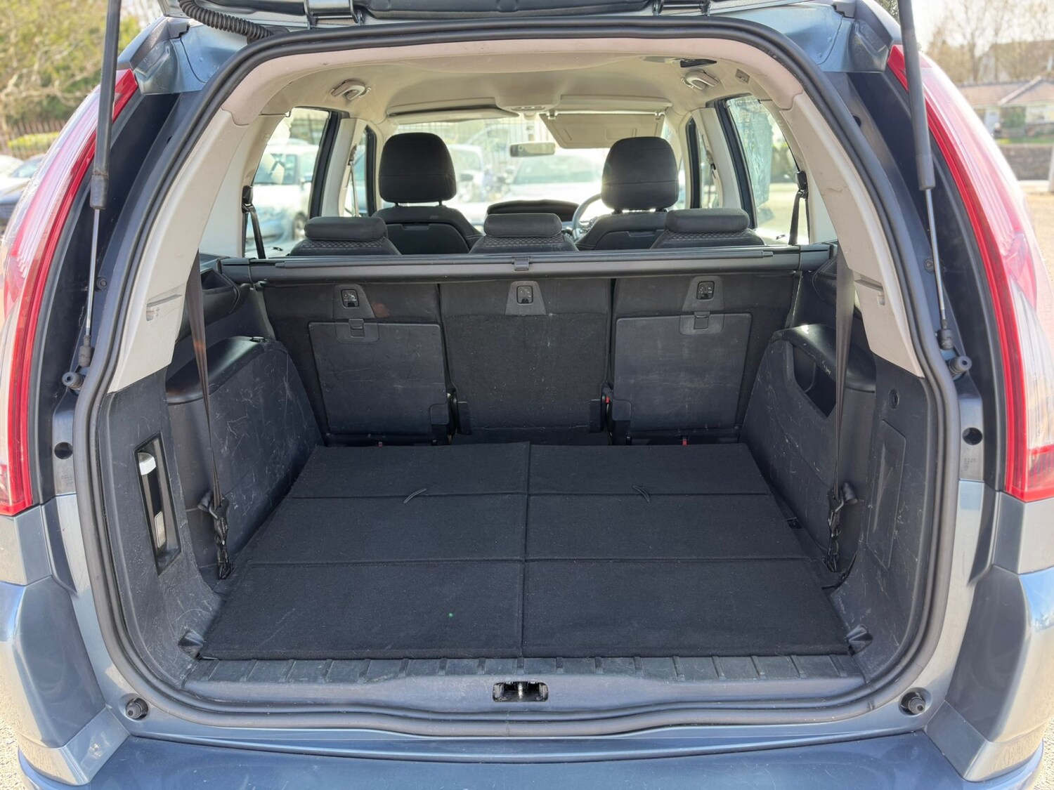 Used Citroen Grand C4 Picasso 2010 for sale - 78001066: Photo 12