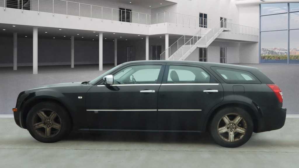 Used Chrysler 300C 2010 for sale - 78079345: Photo 6