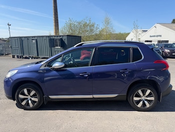 Used Peugeot 2008 2014 for sale - 78370390: Photo