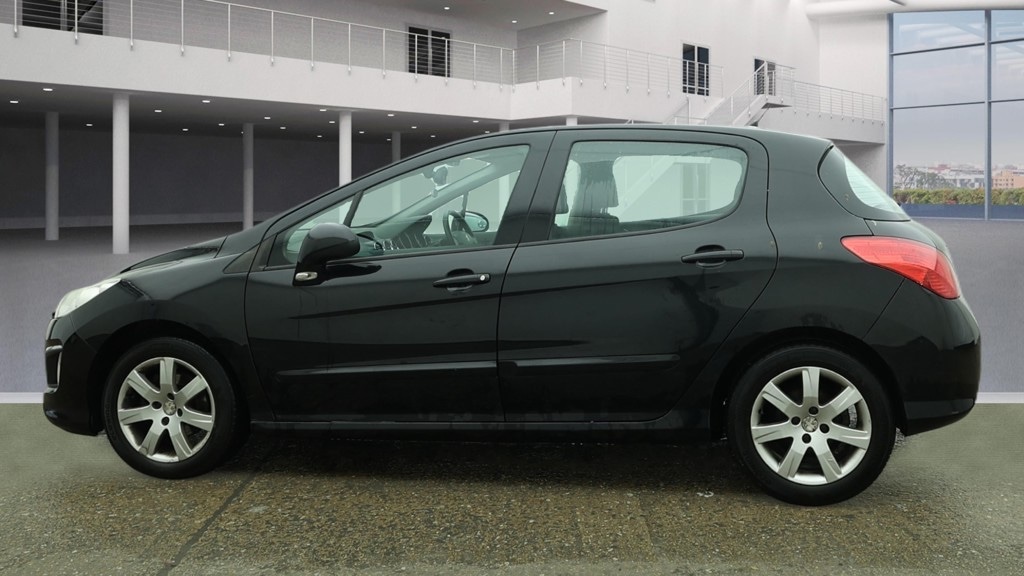 Used Peugeot 308 2012 for sale - 77434956: Photo 6
