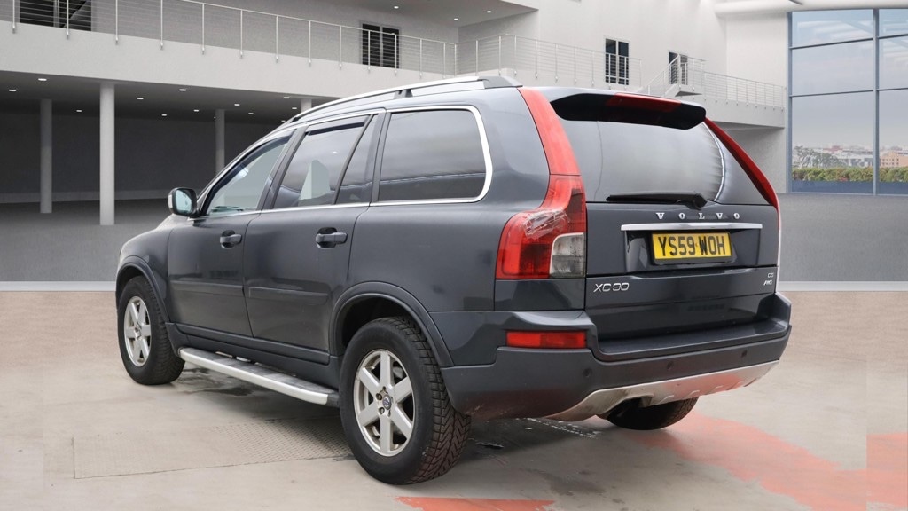 Used Volvo XC90 2010 for sale - 78028034: Photo 3