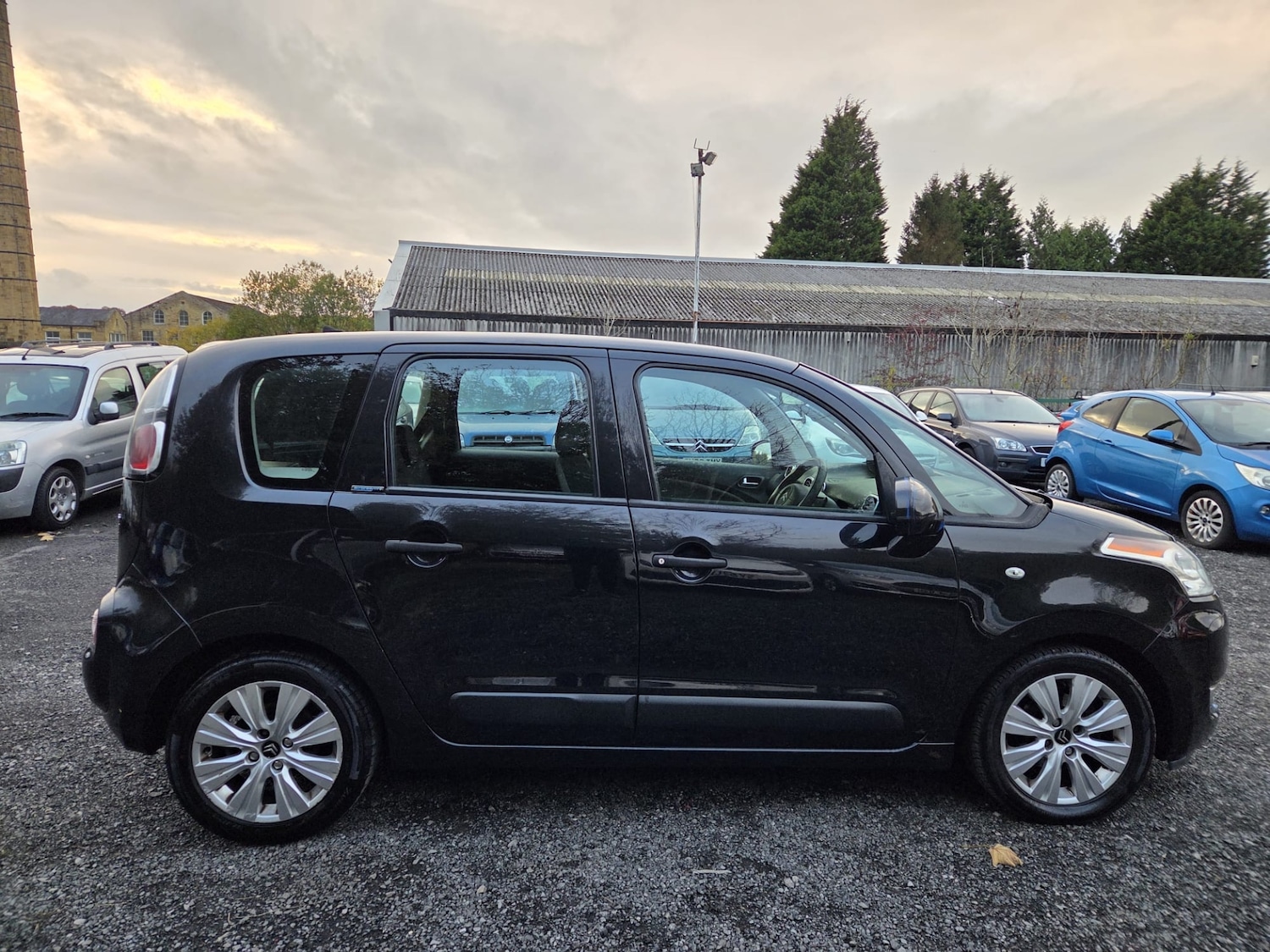 Used Citroen C3 Picasso 2010 for sale - 77432268: Photo 4