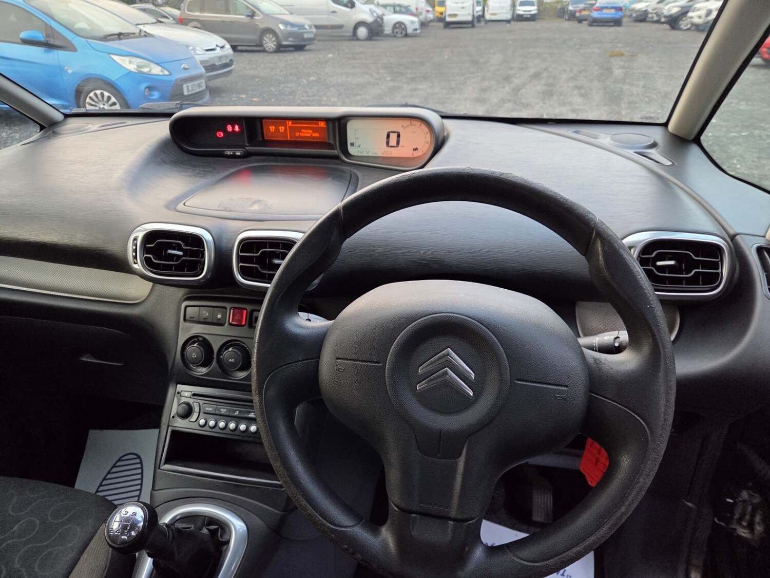 Used Citroen C3 Picasso 2010 for sale - 77432268: Photo 8