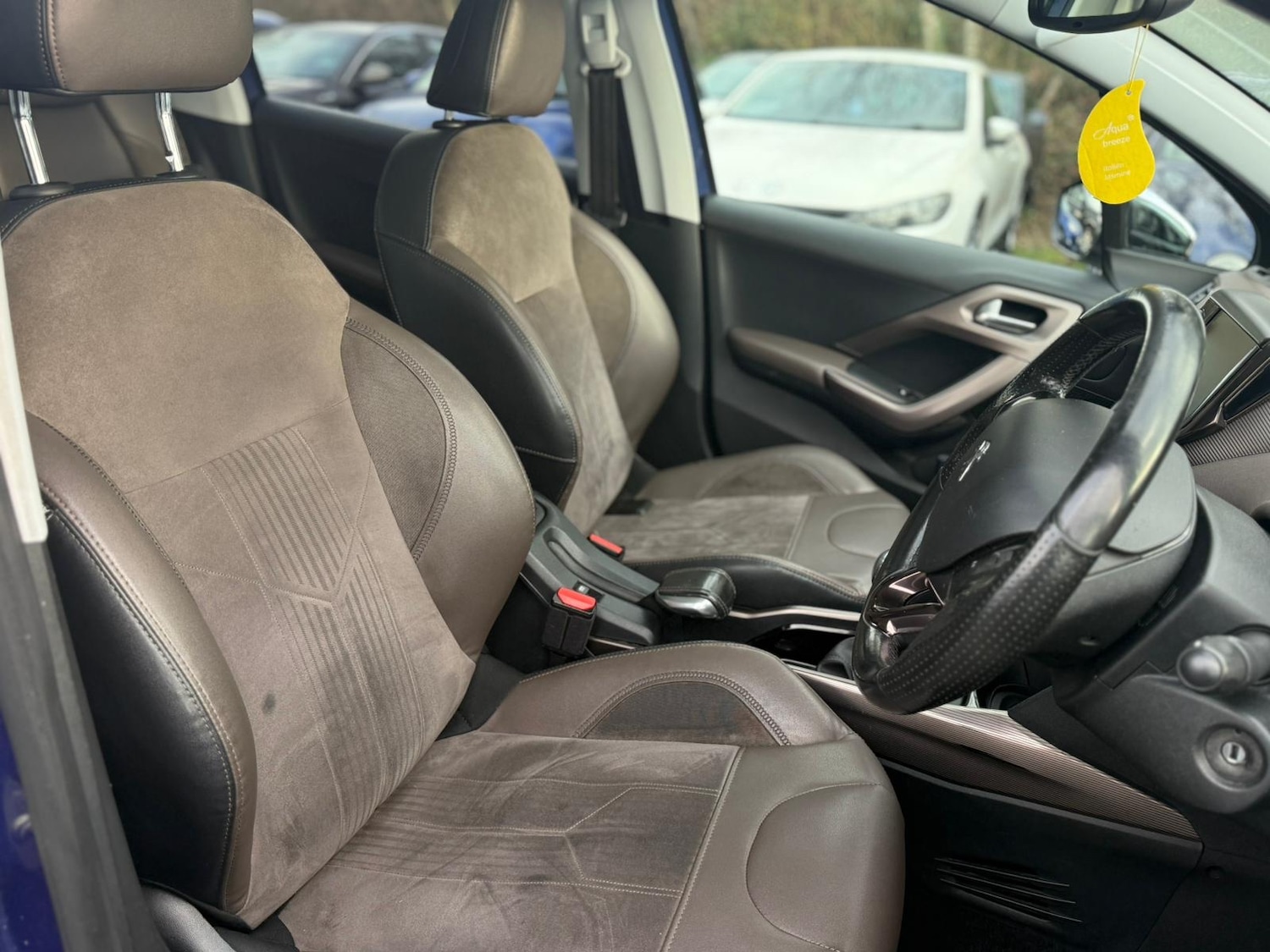 Used Peugeot 2008 2014 for sale - 77417562: Photo 11