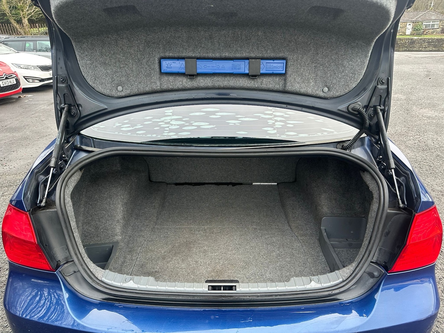 Used BMW 3 Series 2009 for sale - 77432571: Photo 9