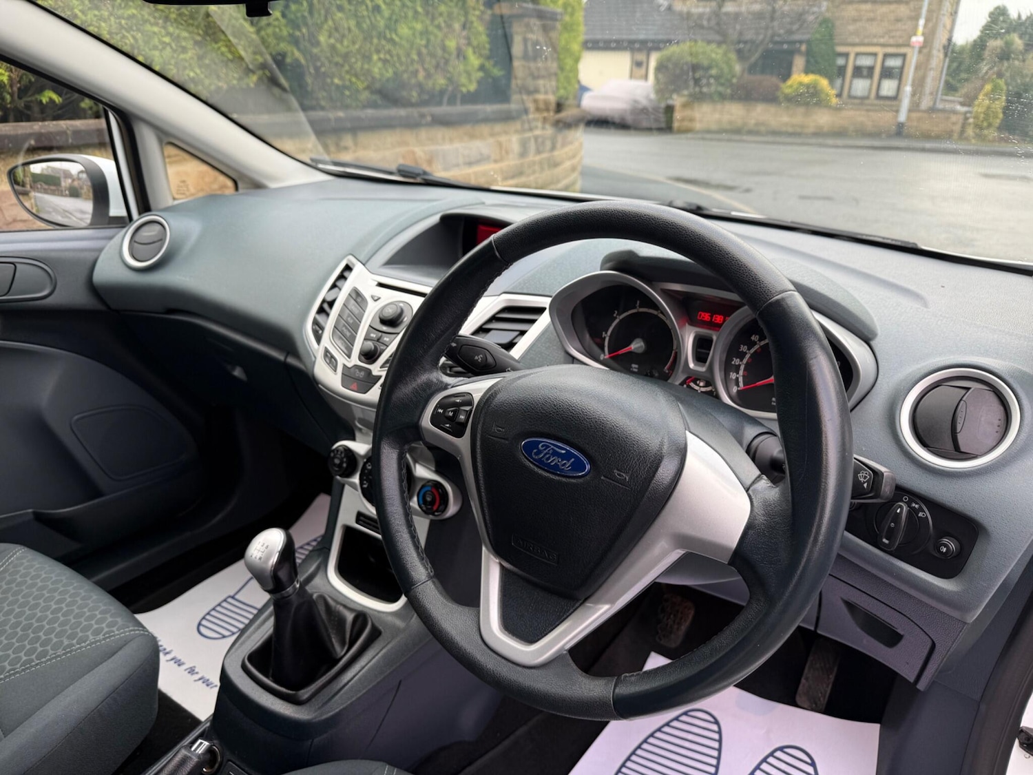 Used Ford Fiesta 2011 for sale - 77238078: Photo 20