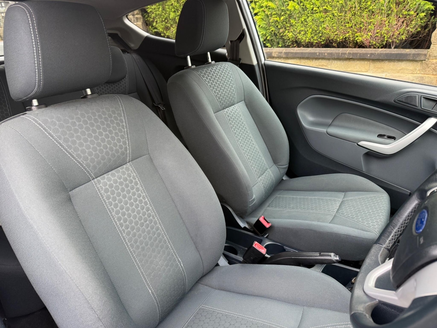 Used Ford Fiesta 2011 for sale - 77238078: Photo 24