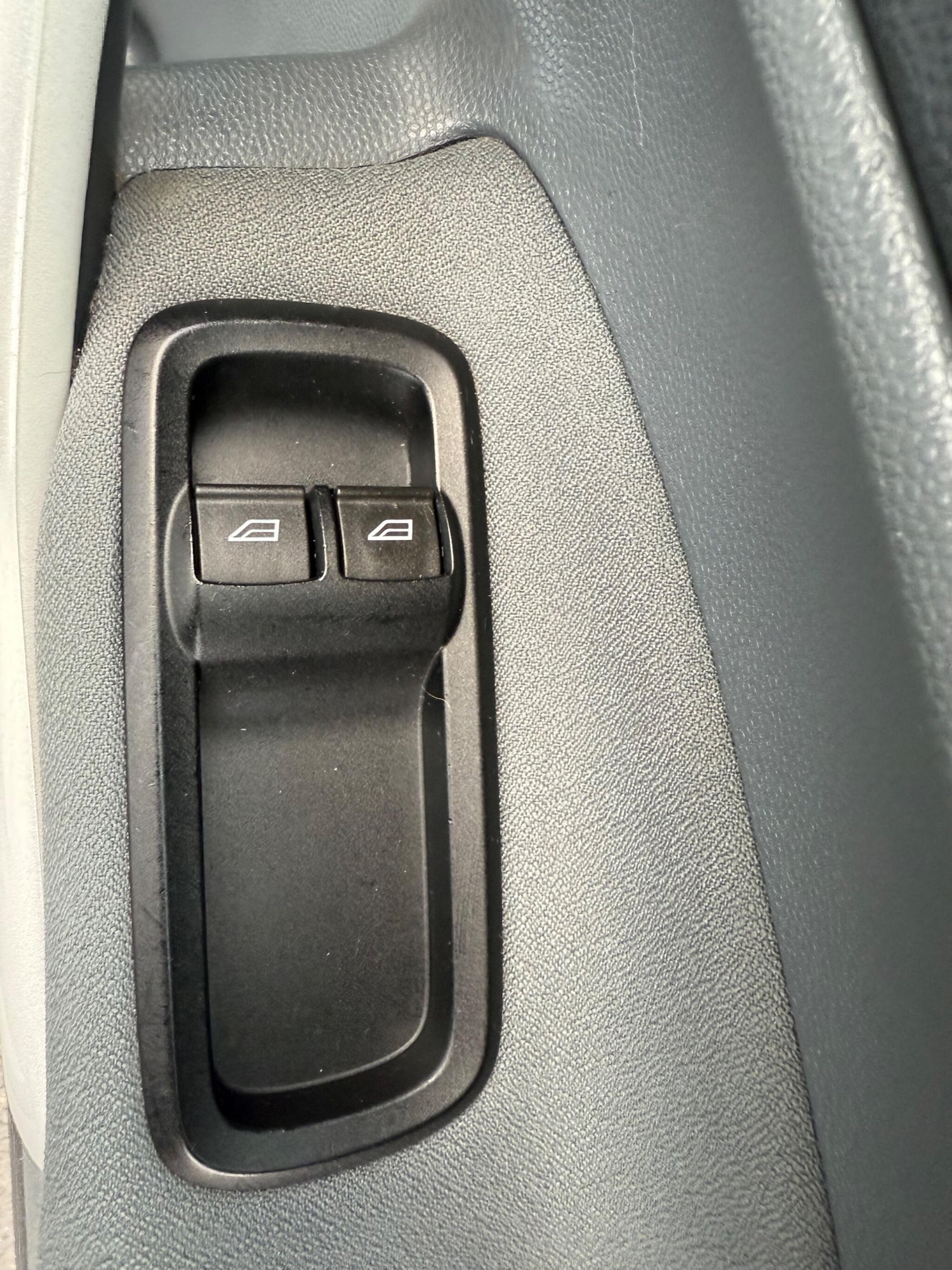 Used Ford Fiesta 2011 for sale - 77238078: Photo 30