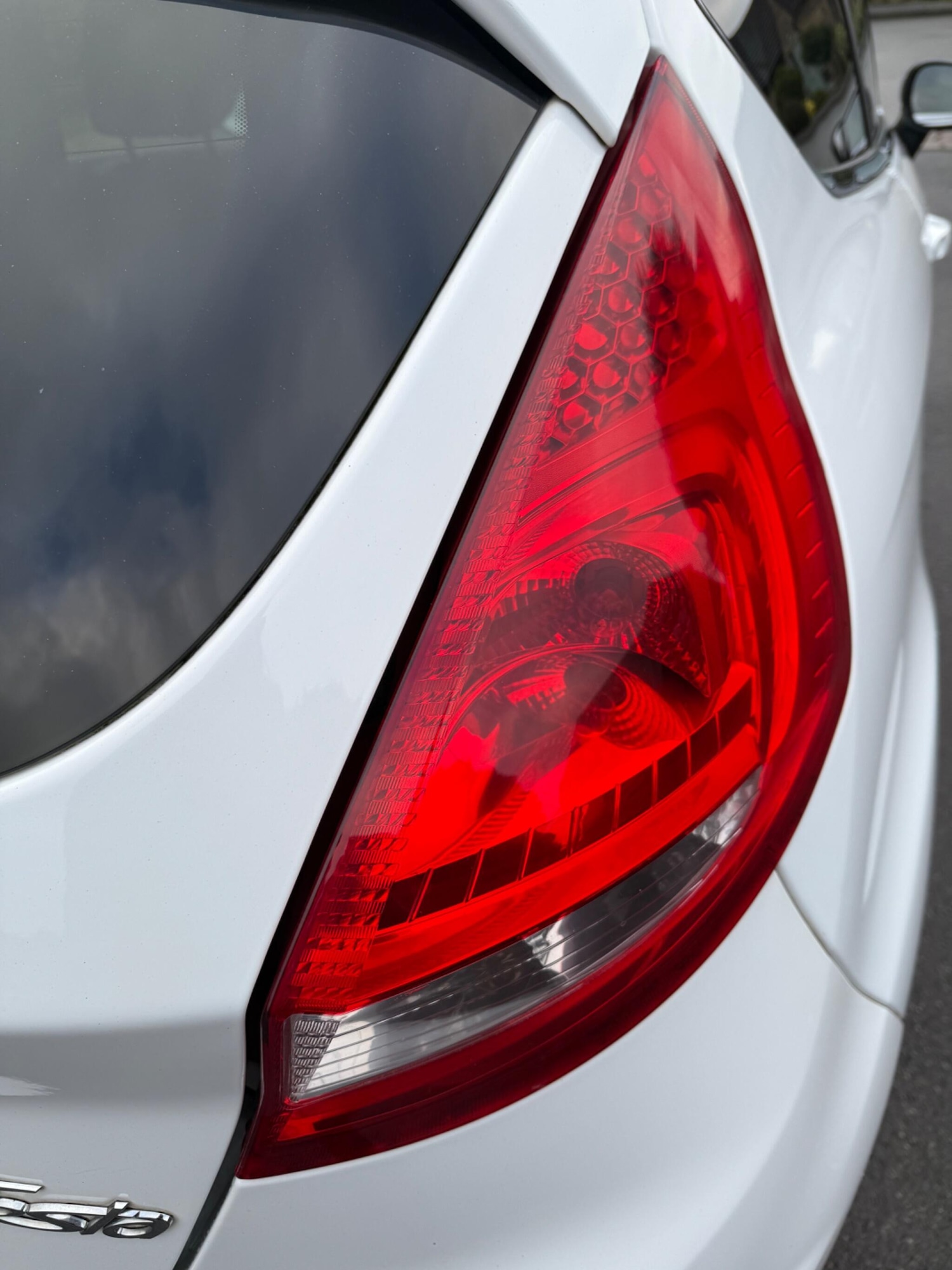 Used Ford Fiesta 2011 for sale - 77238078: Photo 40