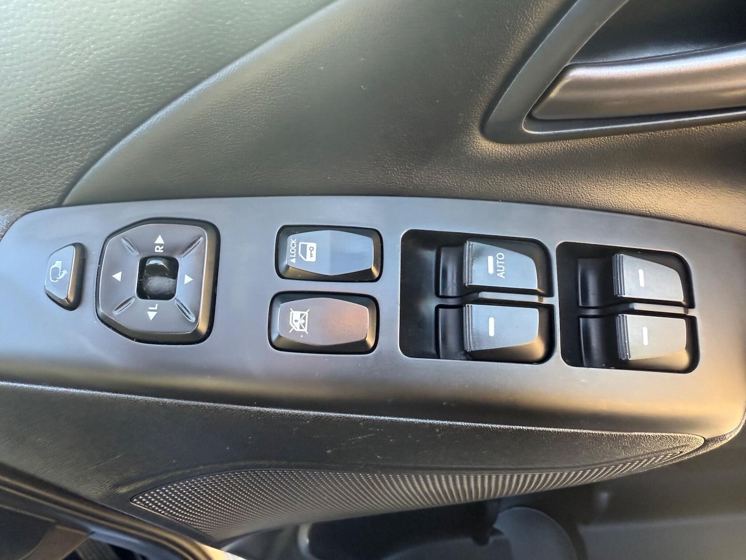 Used Hyundai Ix35 2015 for sale - 76656970: Photo 34