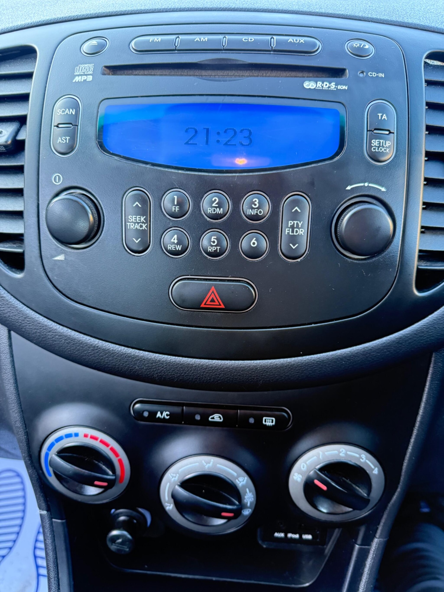 Used Hyundai i10 2014 for sale - 77753838: Photo 31