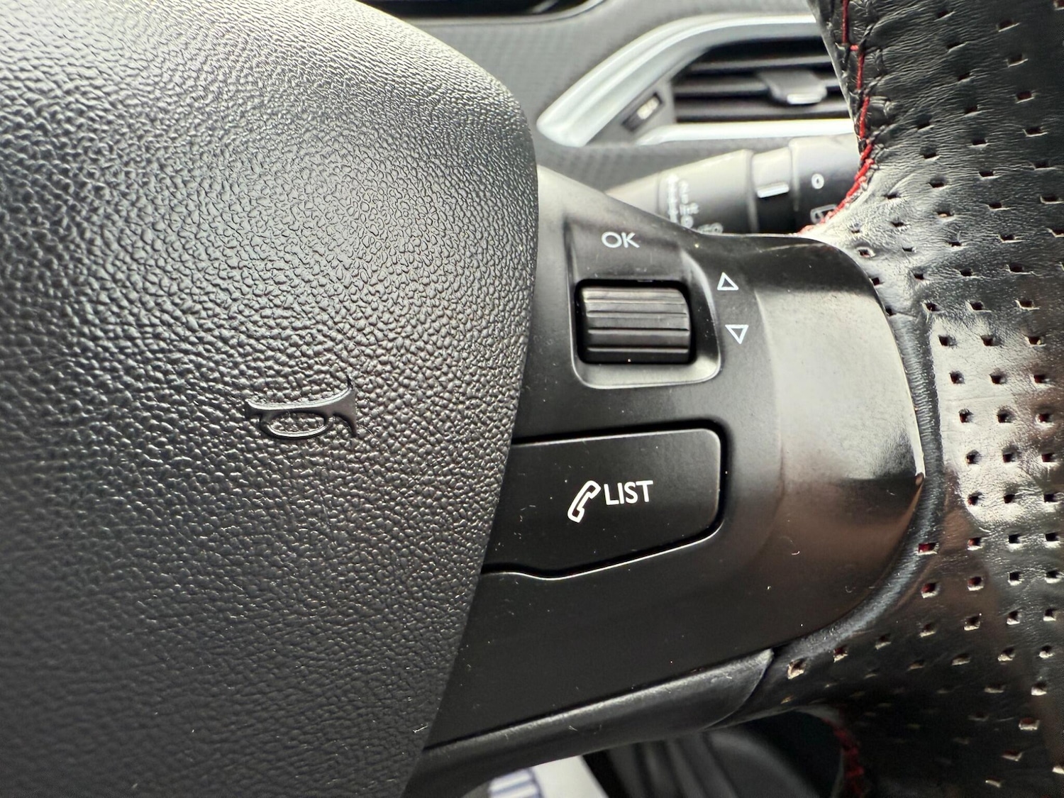 Used Peugeot 208 2016 for sale - 77853783: Photo 35