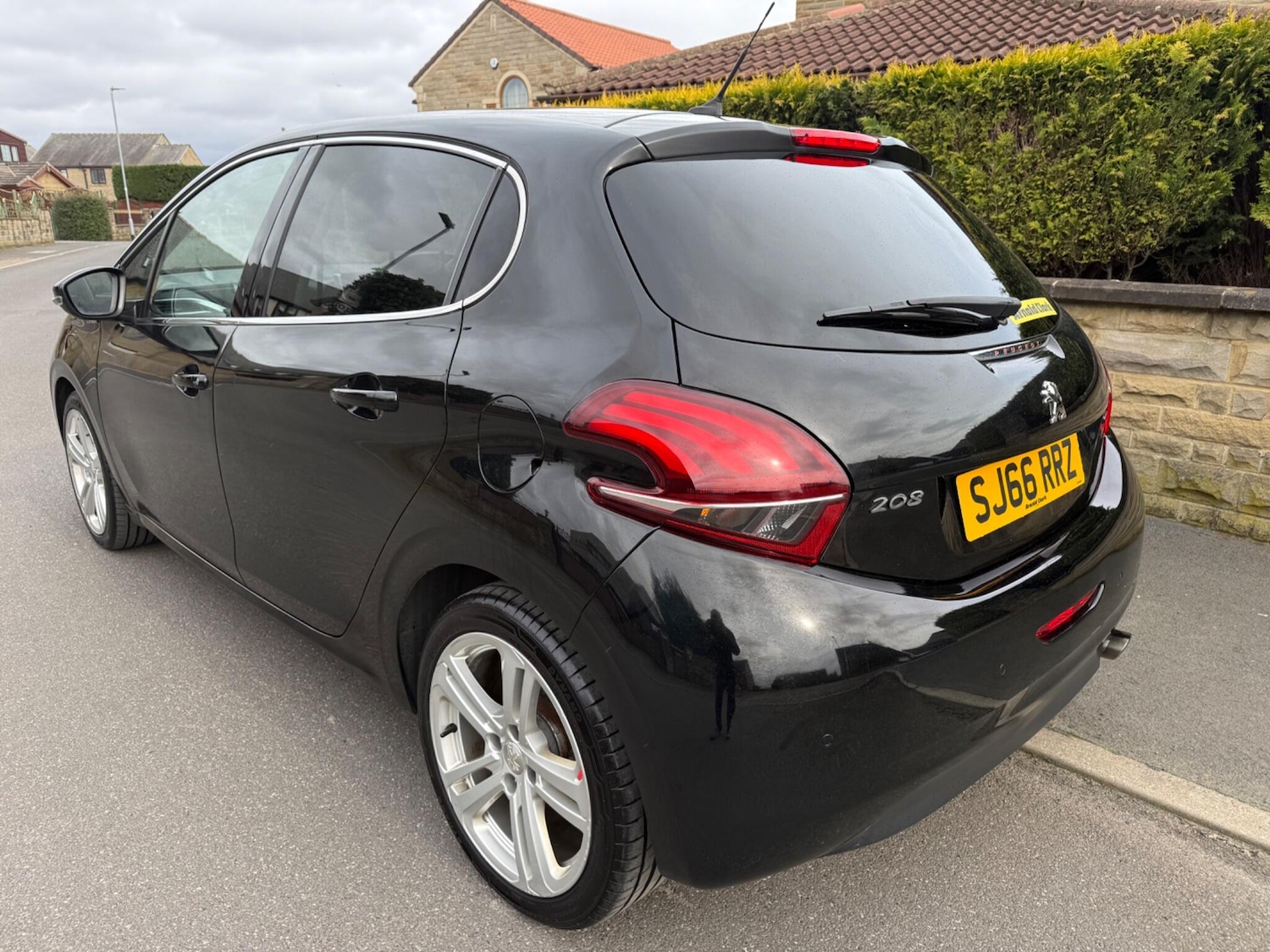 Used Peugeot 208 2016 for sale - 77853783: Photo 4