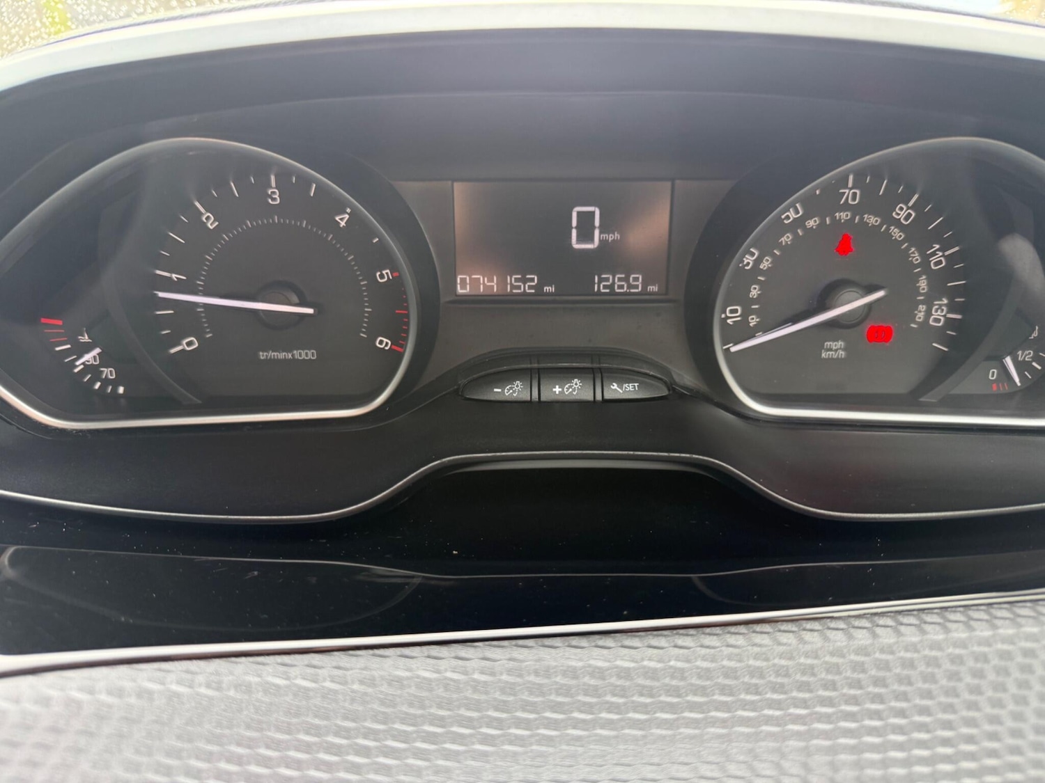 Used Peugeot 208 2016 for sale - 77853783: Photo 48