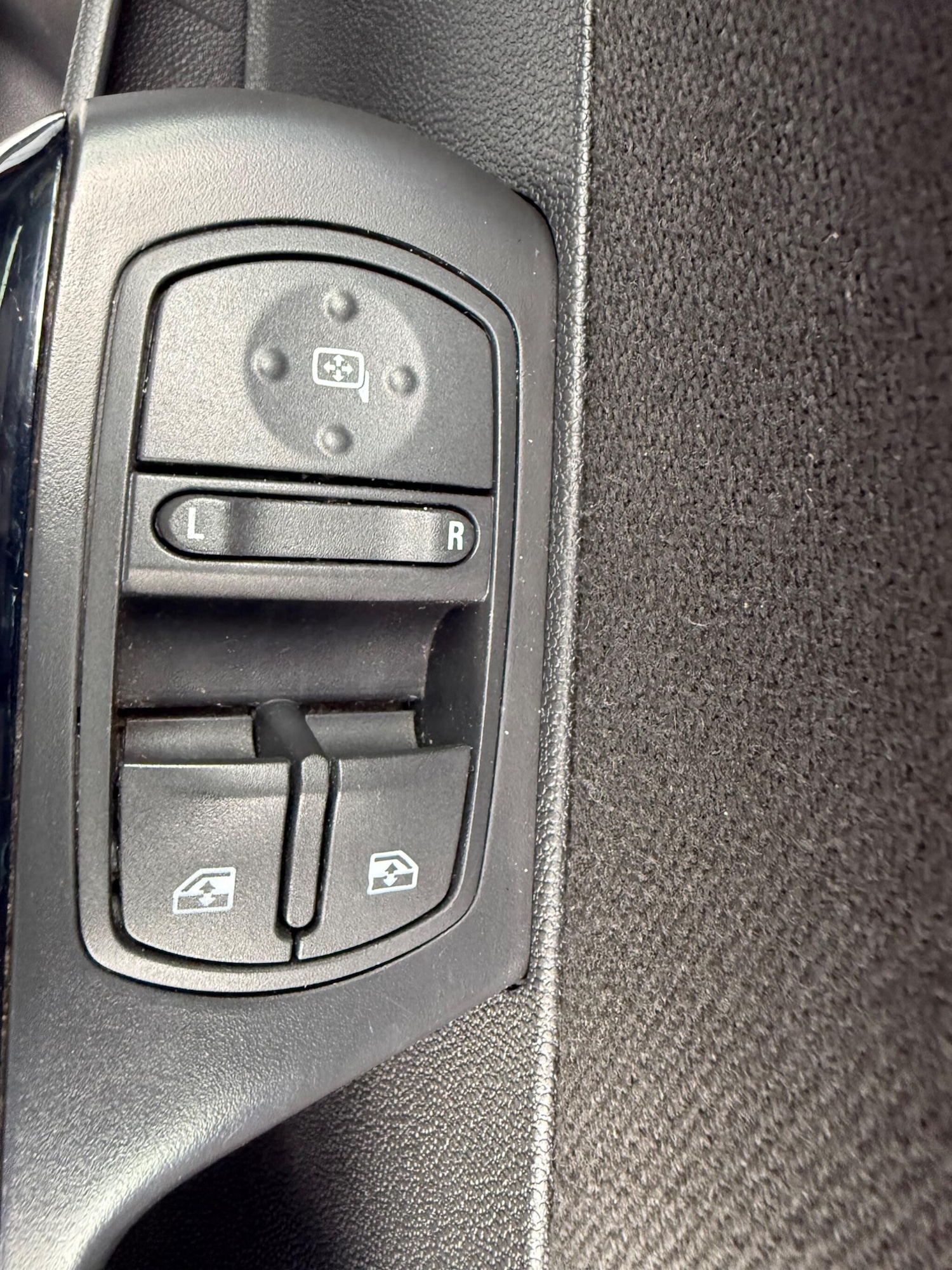 Used Vauxhall Corsa 2012 for sale - 77957259: Photo 37