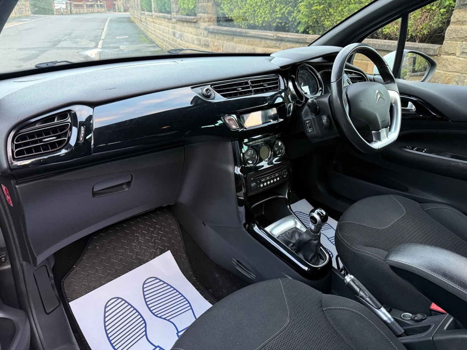 Used Citroen DS3 2015 for sale - 76625163: Photo 19