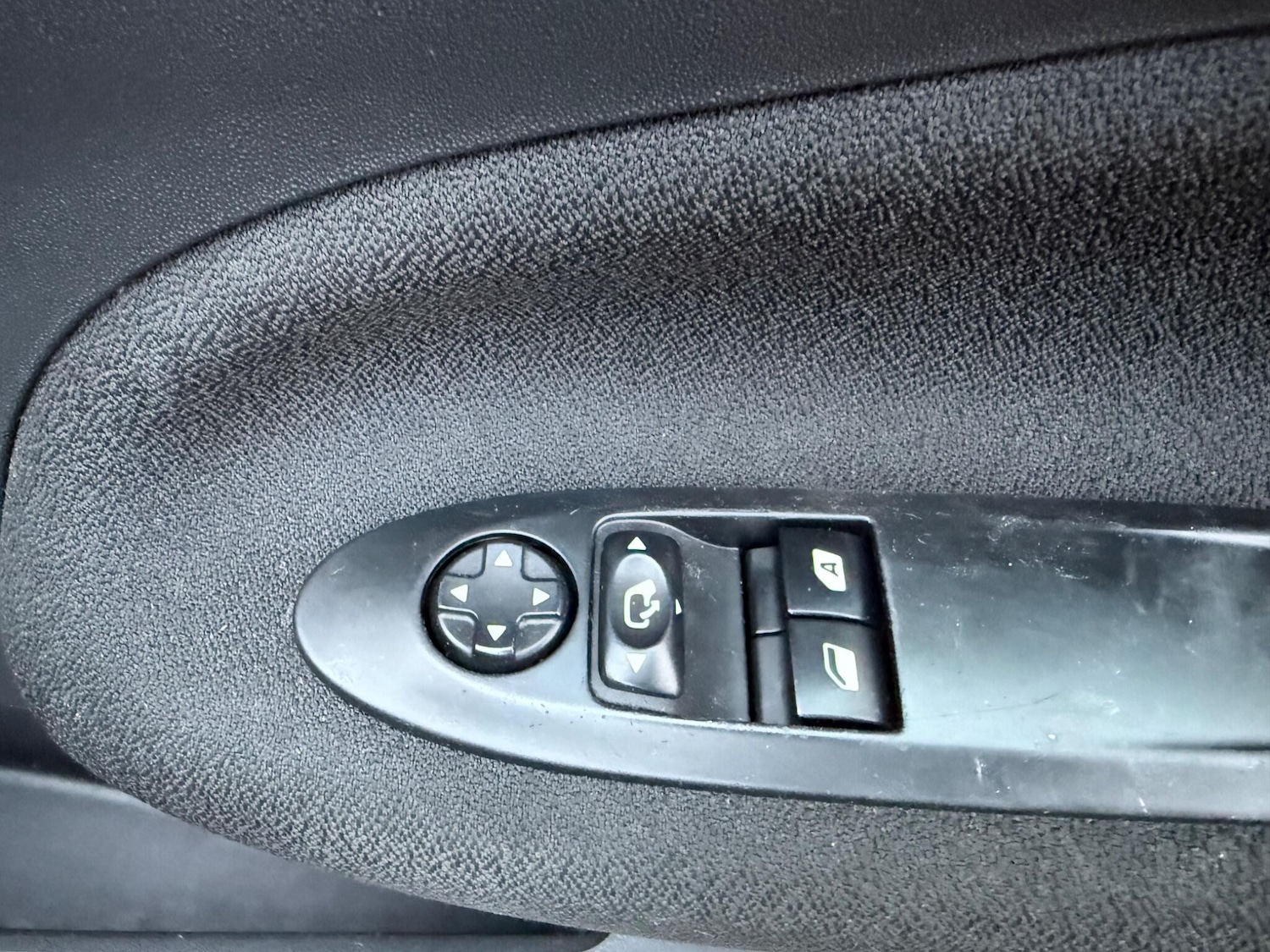 Used Citroen DS3 2015 for sale - 76625163: Photo 25