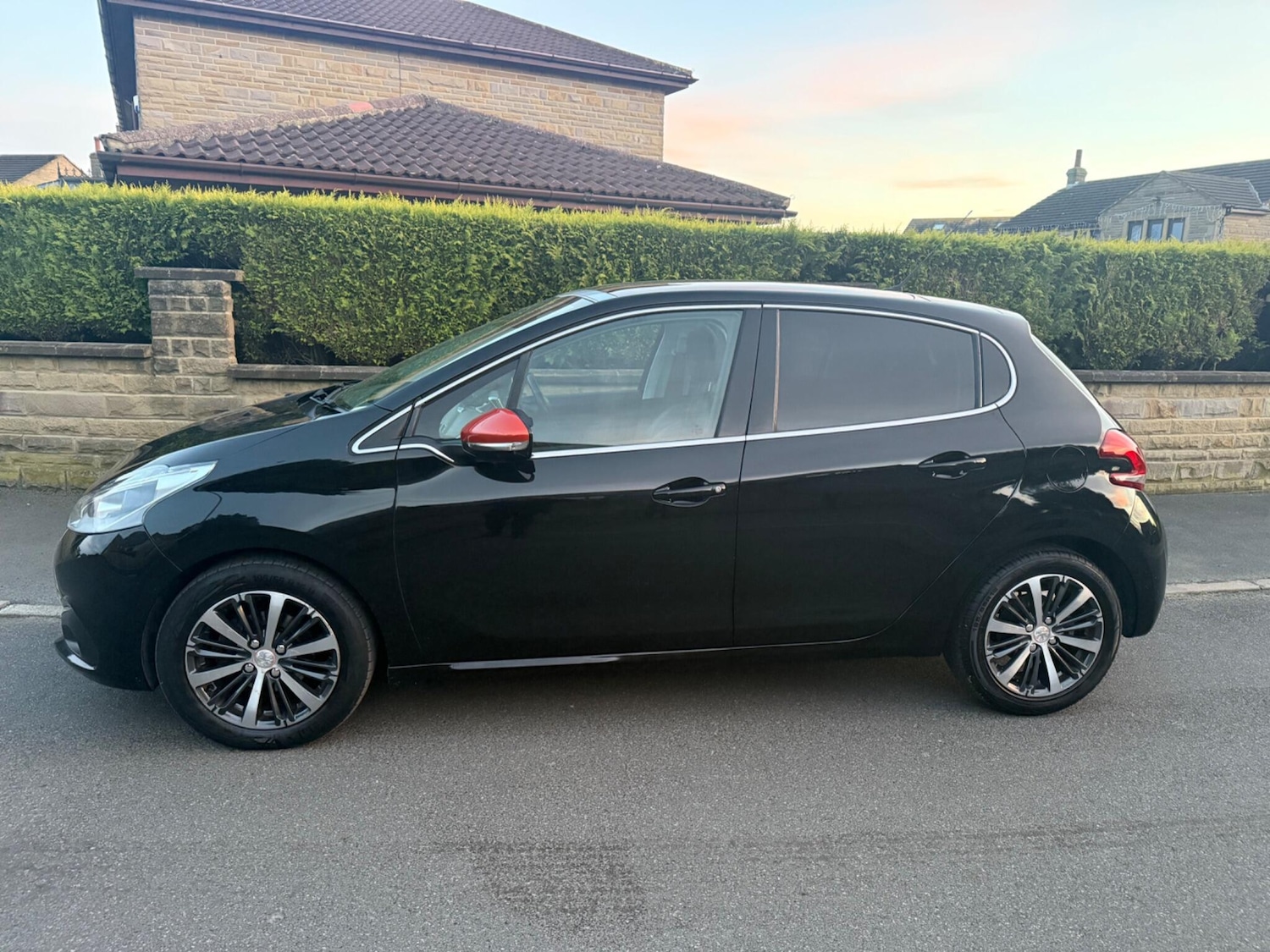 Used Peugeot 208 2016 for sale - 77101896: Photo 11