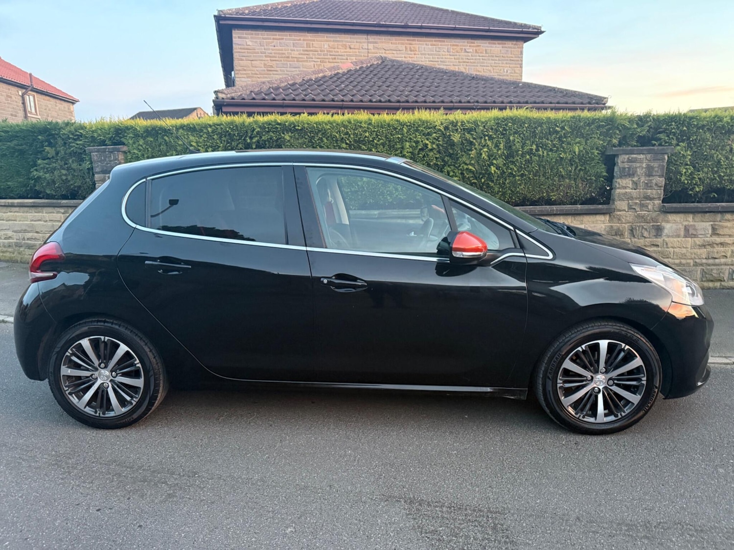 Used Peugeot 208 2016 for sale - 77101896: Photo 16