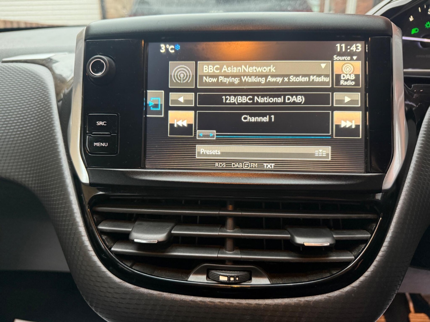 Used Peugeot 2008 2016 for sale - 77455622: Photo 48