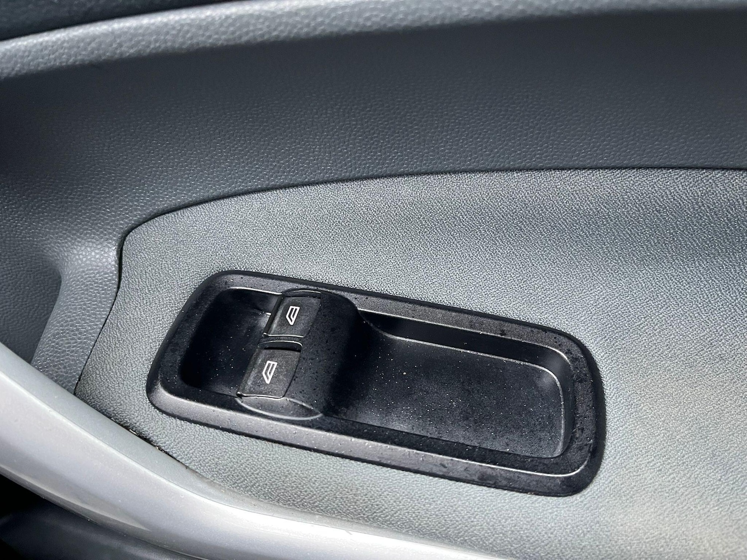 Used Ford Fiesta 2010 for sale - 77387119: Photo 37