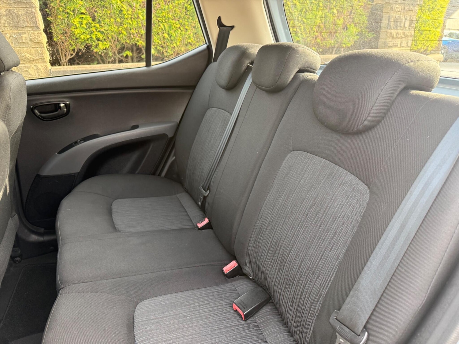 Used Hyundai i10 2011 for sale - 77893143: Photo 23