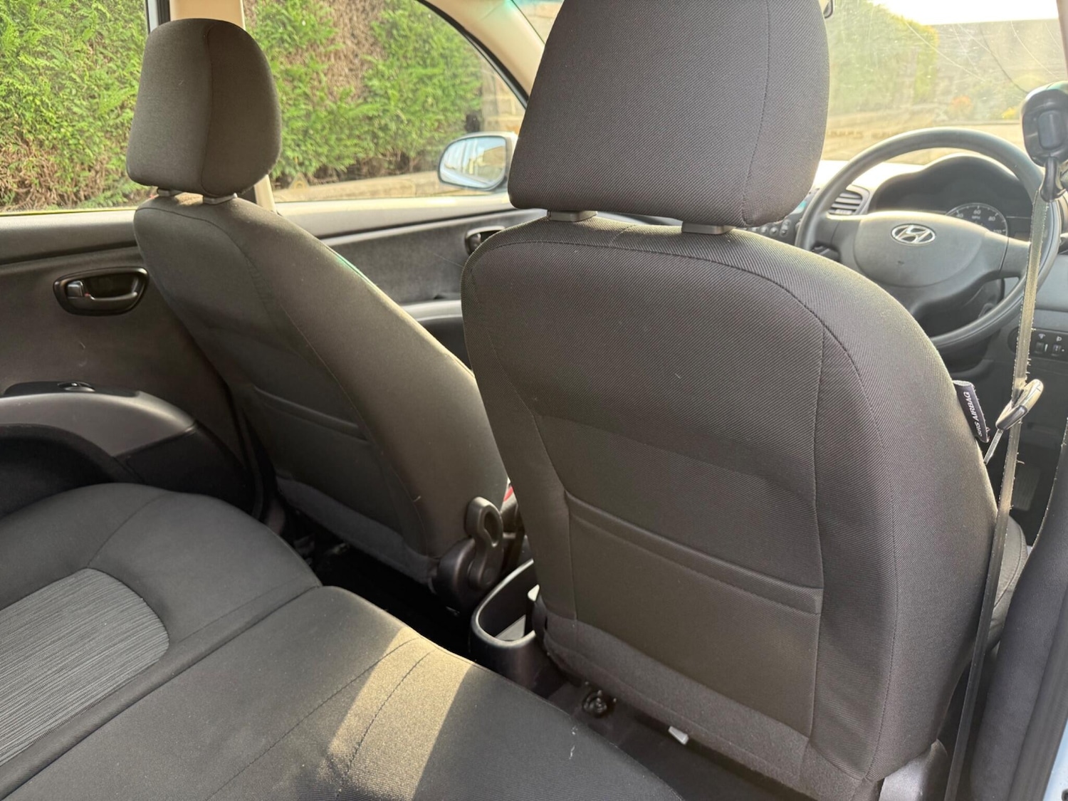 Used Hyundai i10 2011 for sale - 77893143: Photo 27