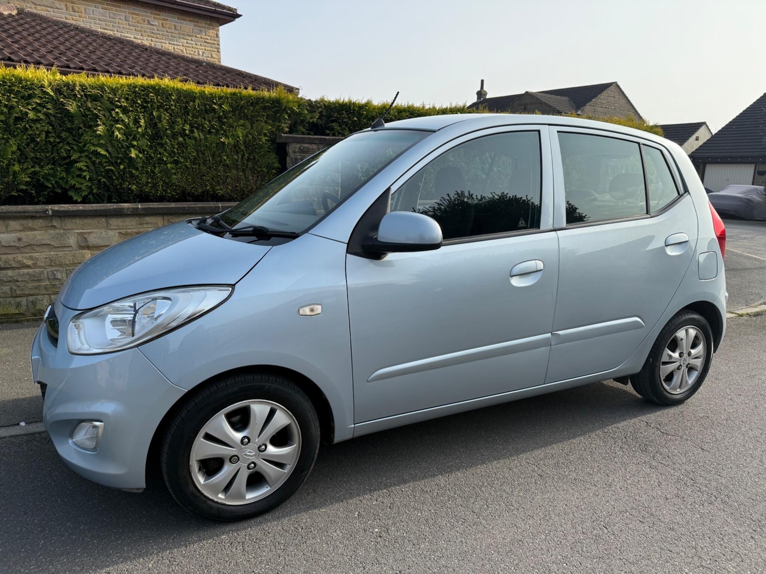 Used Hyundai i10 2011 for sale - 77893143: Photo 9