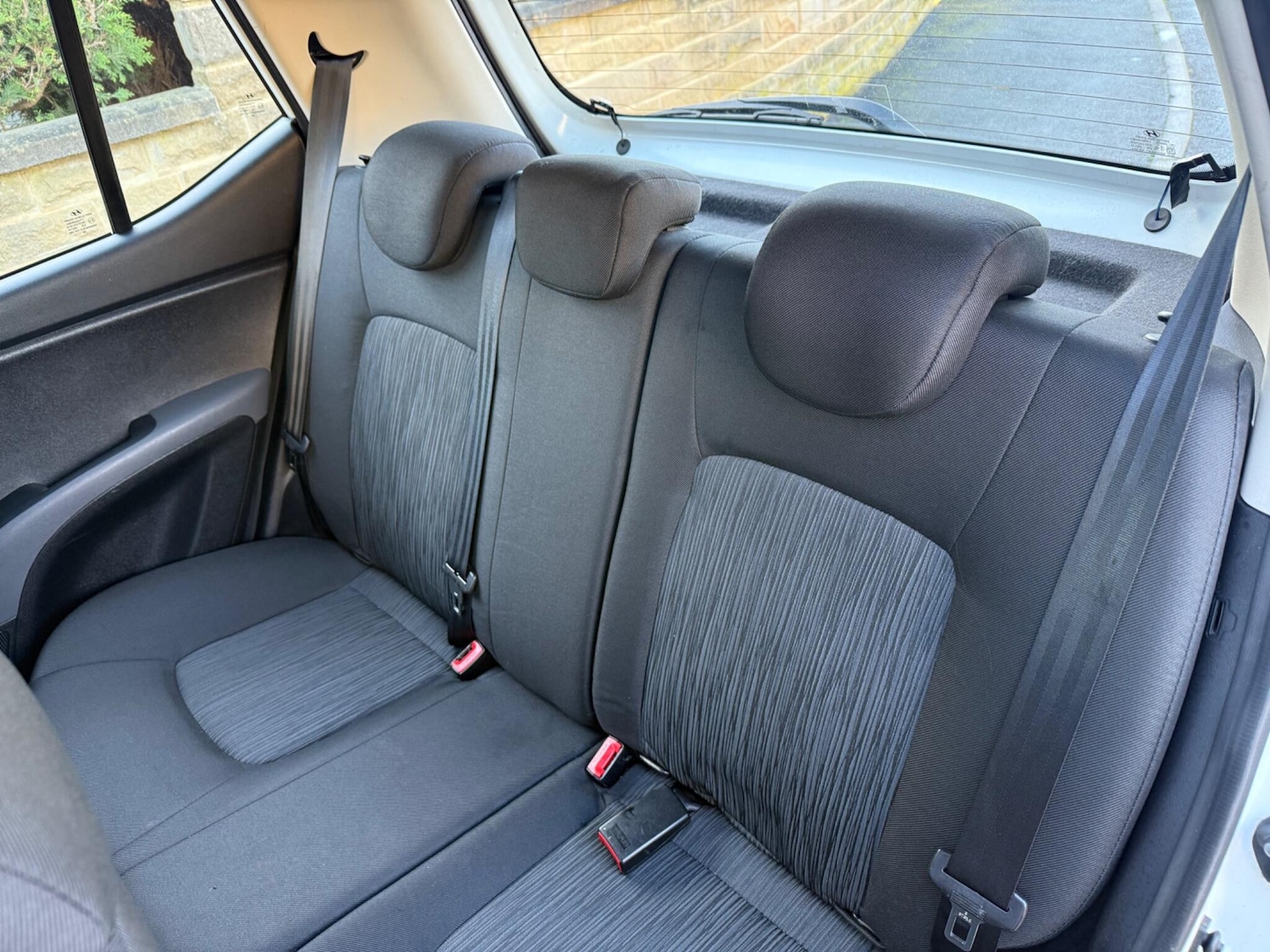 Used Hyundai i10 2014 for sale - 77215792: Photo 24