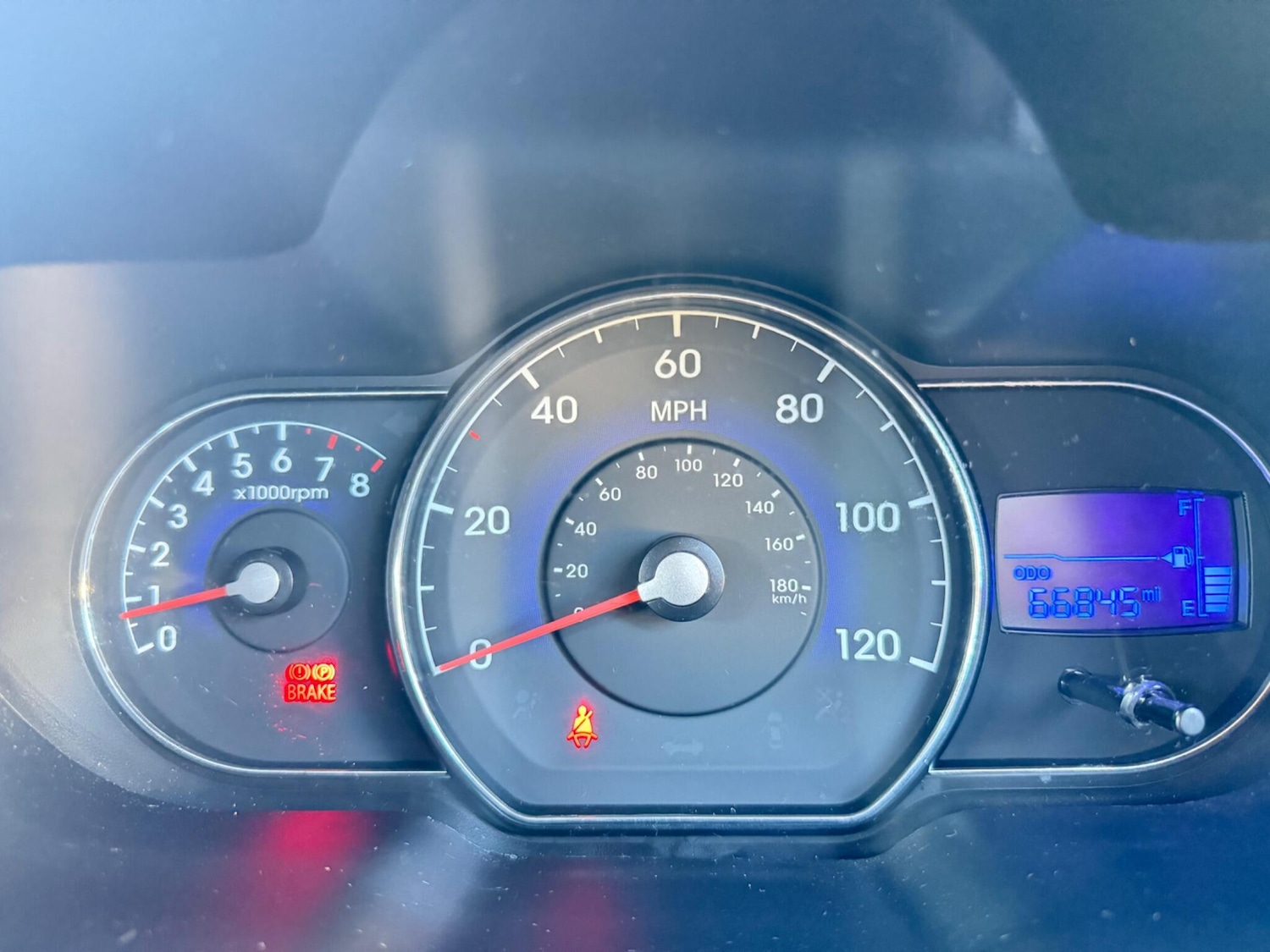 Used Hyundai i10 2014 for sale - 77215792: Photo 32