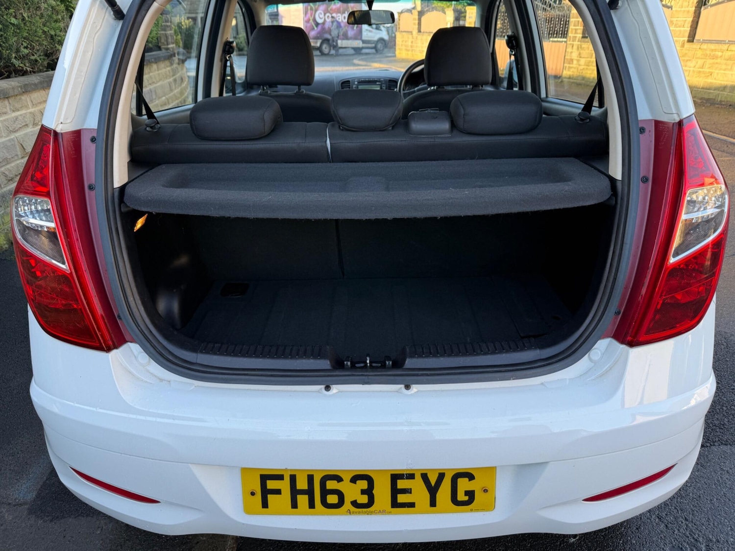 Used Hyundai i10 2014 for sale - 77215792: Photo 33