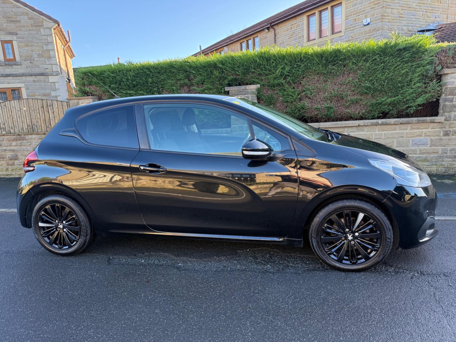 Used Peugeot 208 2017 for sale - 76781243: Photo 14