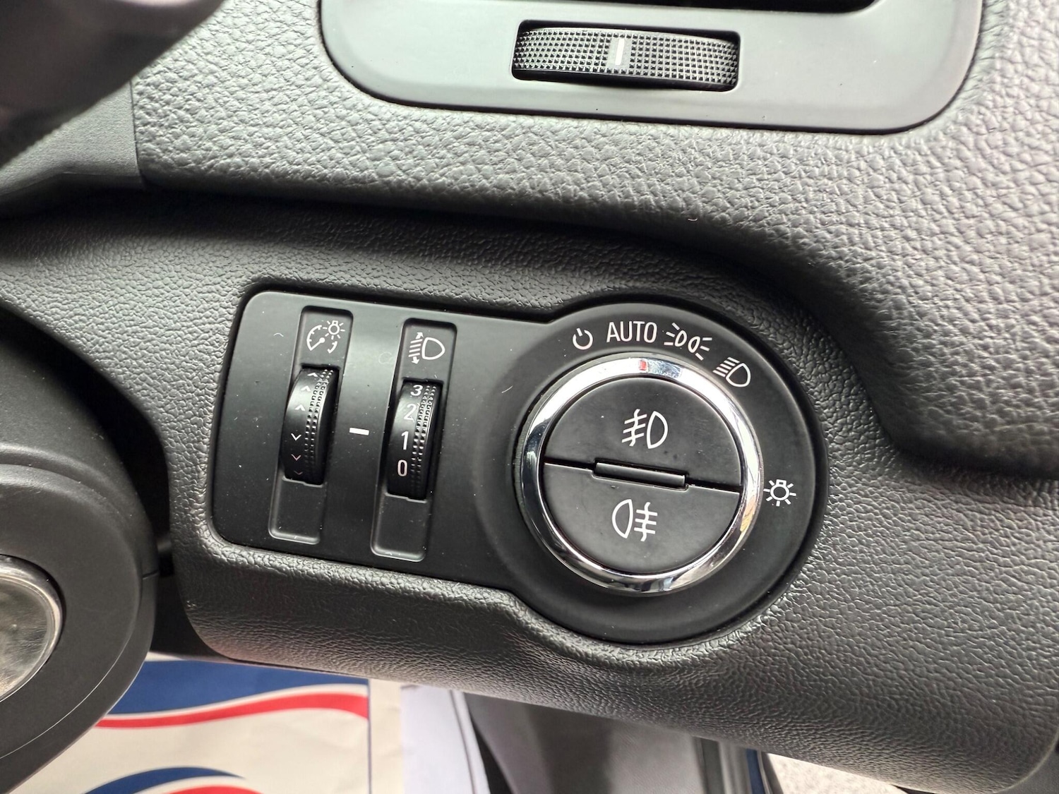 Used Vauxhall Insignia 2013 for sale - 77440164: Photo 36