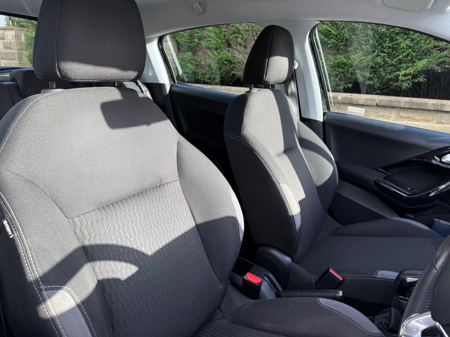 Used Peugeot 208 2016 for sale - 77637431: Photo 25