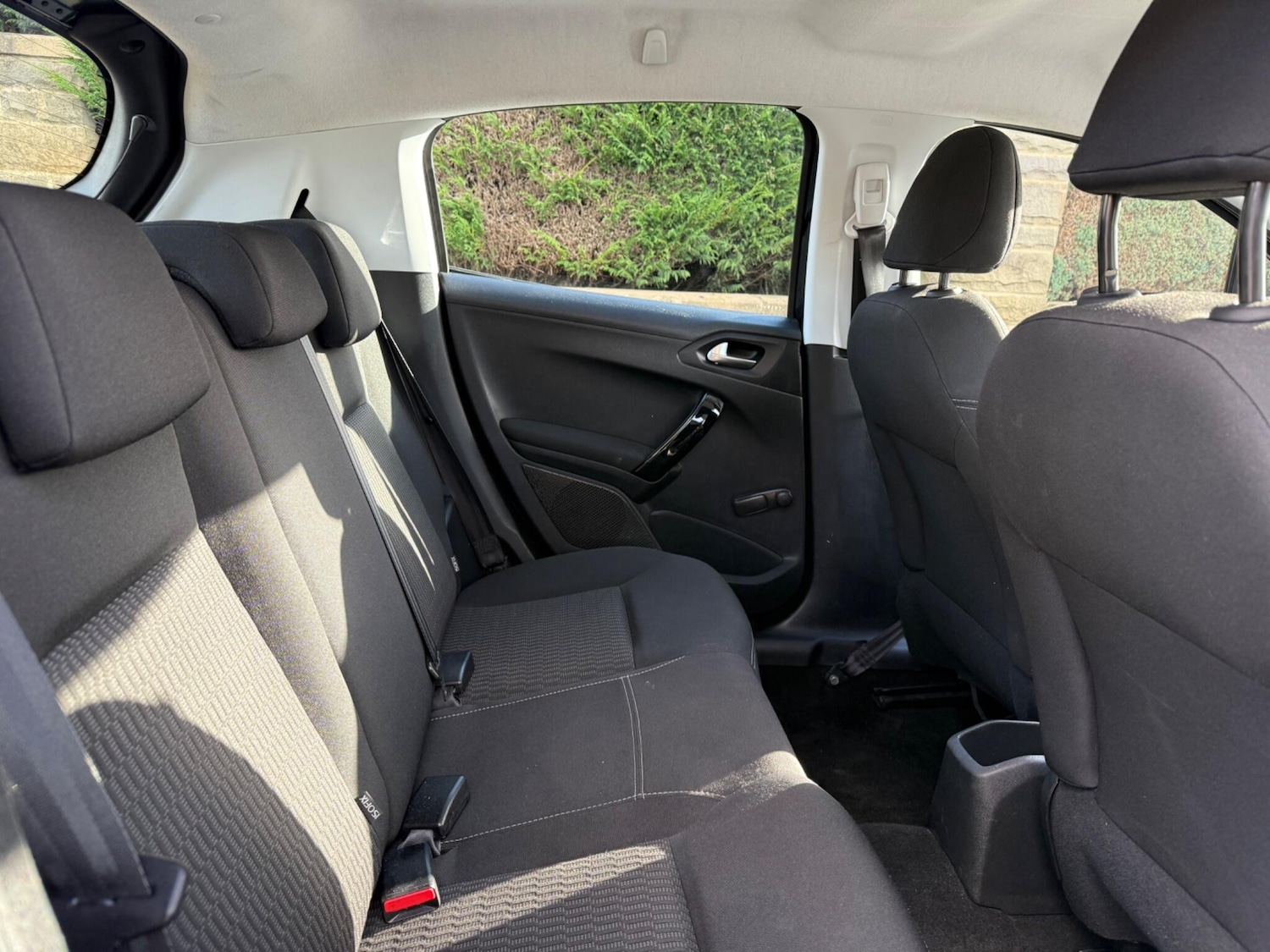 Used Peugeot 208 2016 for sale - 77637431: Photo 30