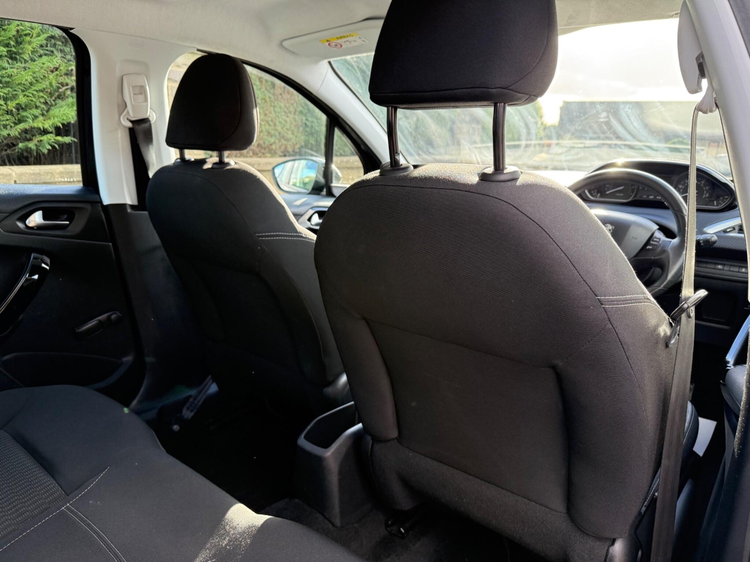 Used Peugeot 208 2016 for sale - 77637431: Photo 31