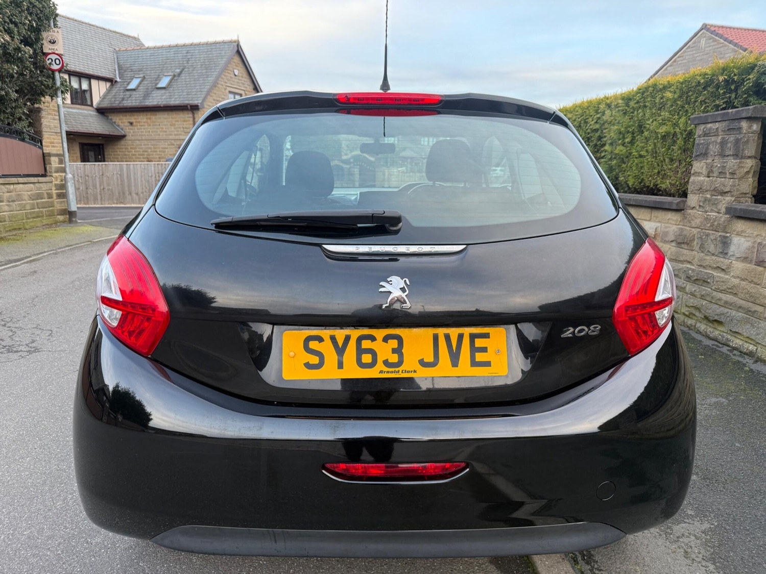 Used Peugeot 208 2013 for sale - 77637864: Photo 14