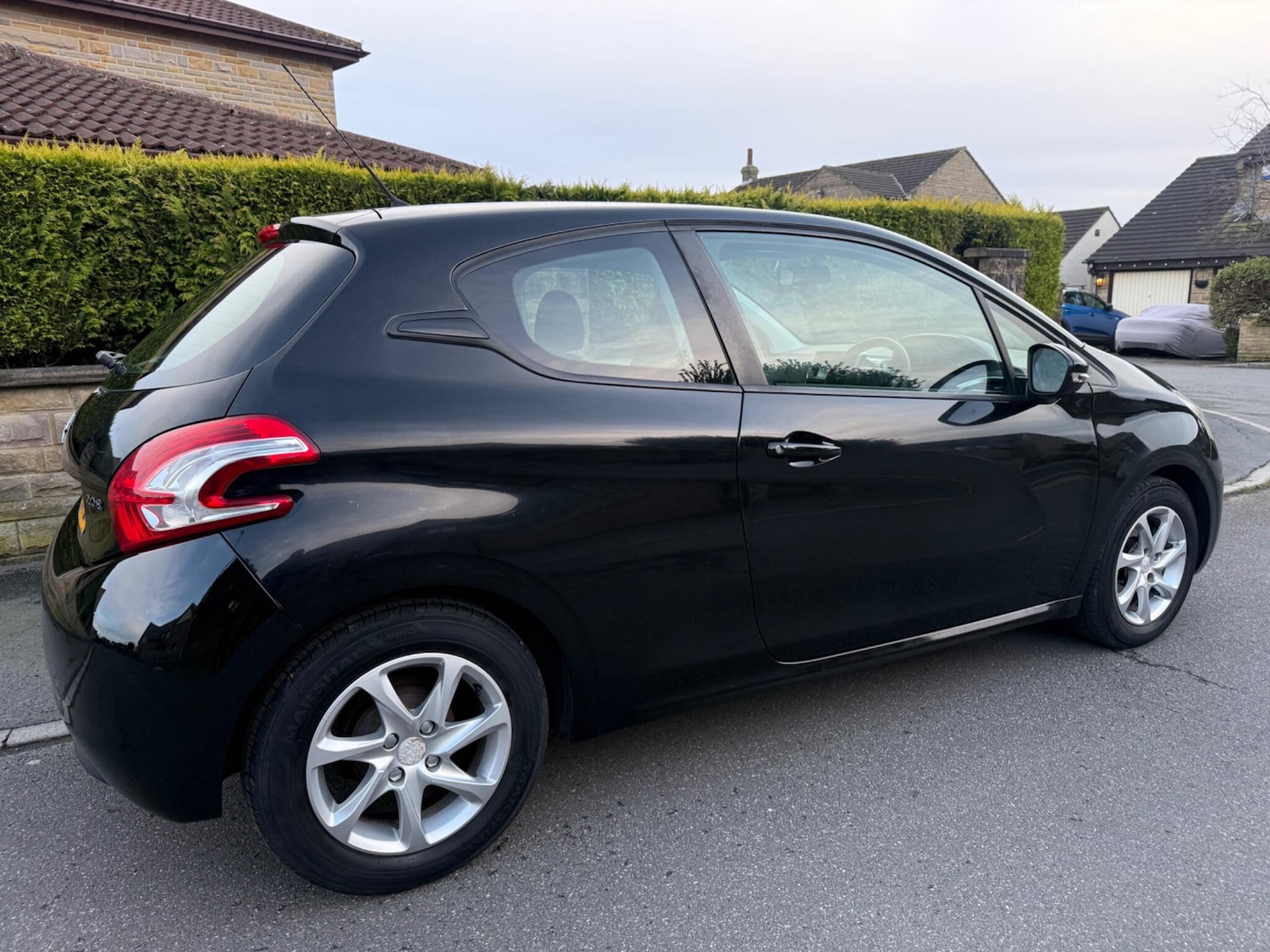 Used Peugeot 208 2013 for sale - 77637864: Photo 18