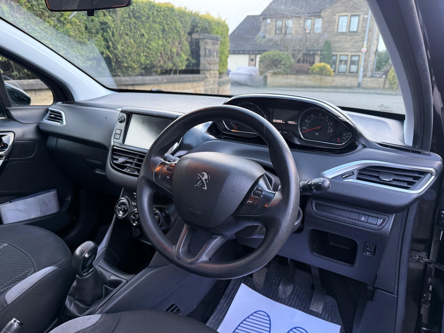 Used Peugeot 208 2013 for sale - 77637864: Photo 22