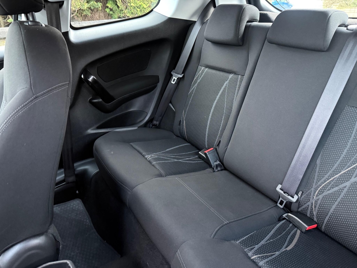 Used Peugeot 208 2013 for sale - 77637864: Photo 26