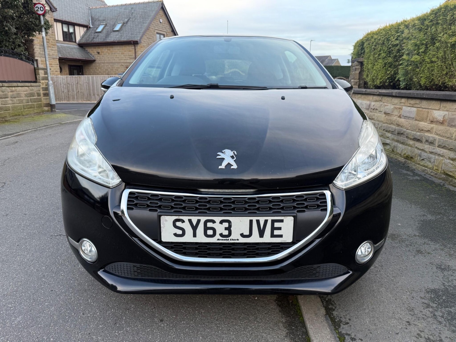 Used Peugeot 208 2013 for sale - 77637864: Photo 8