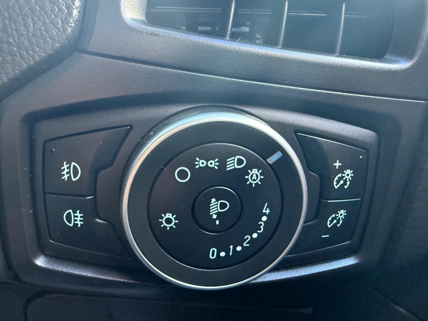 Used Ford Focus 2017 for sale - 76625162: Photo 27