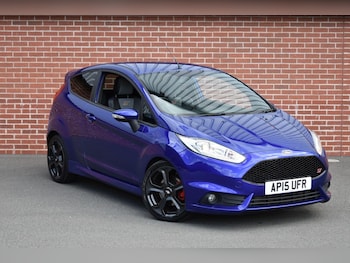 Used Ford Fiesta 2015 for sale - 79621682: Photo