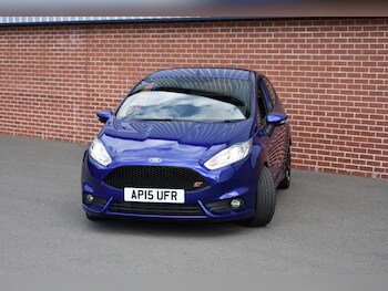 Used Ford Fiesta 2015 for sale - 79621682: Photo